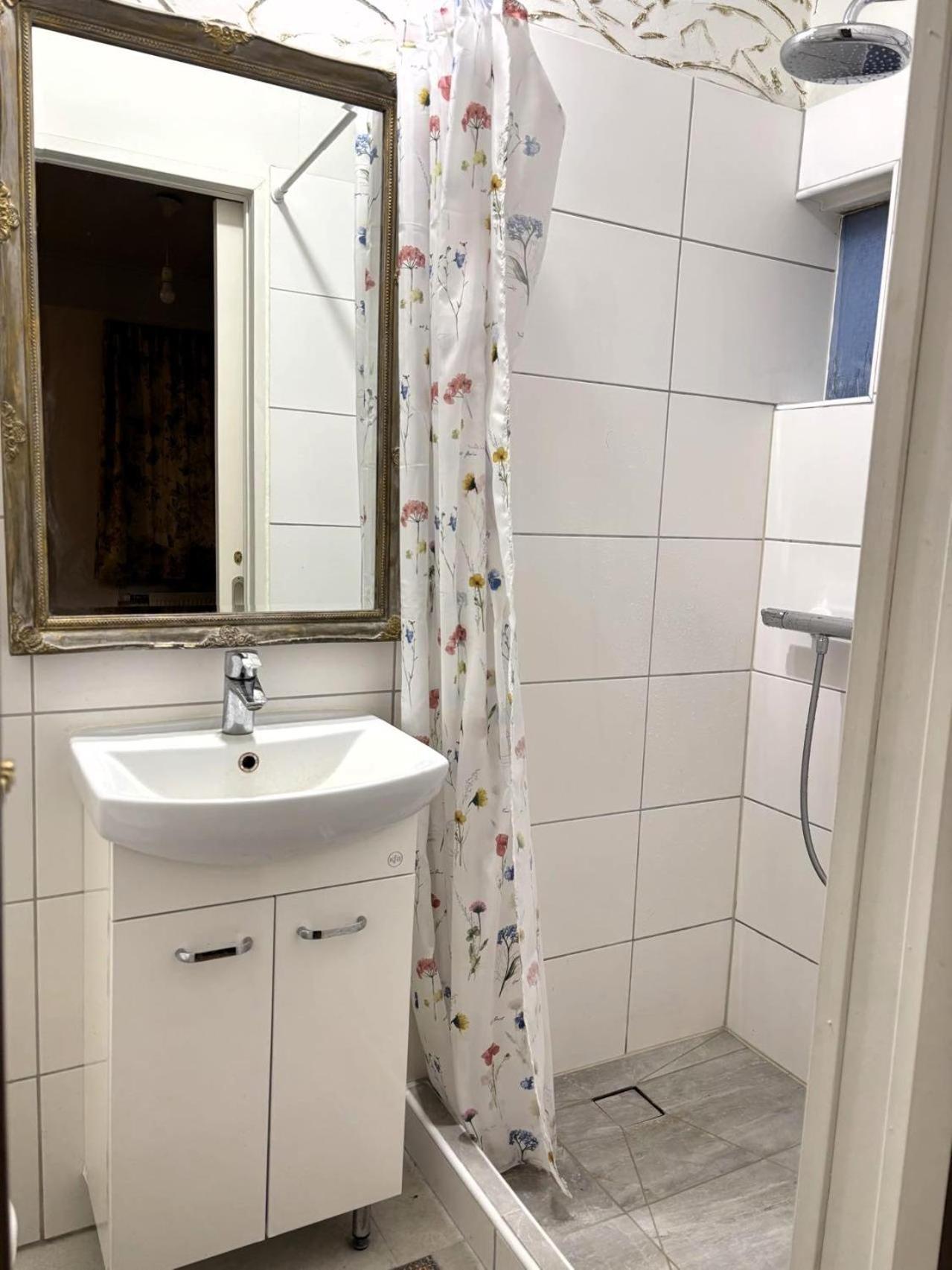 Akureyri Center Rooms ภายนอก รูปภาพ